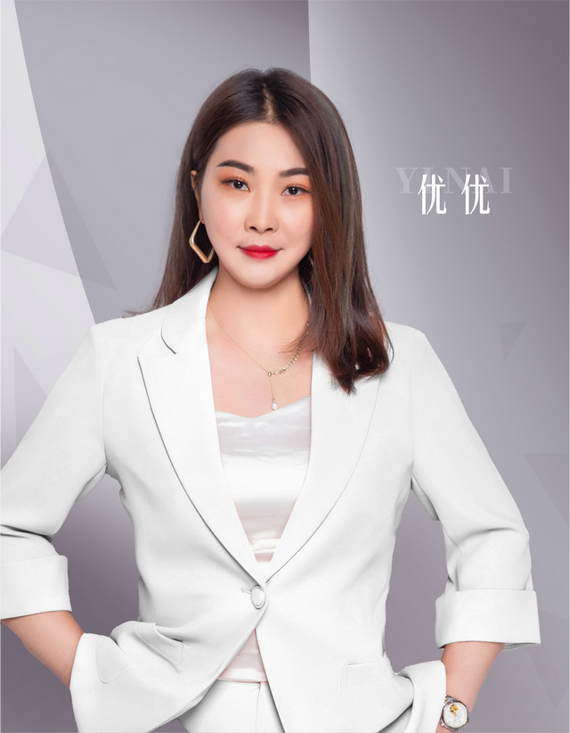 伊乃化妝品有限公司高級(jí)紋繡講師---優(yōu)優(yōu)